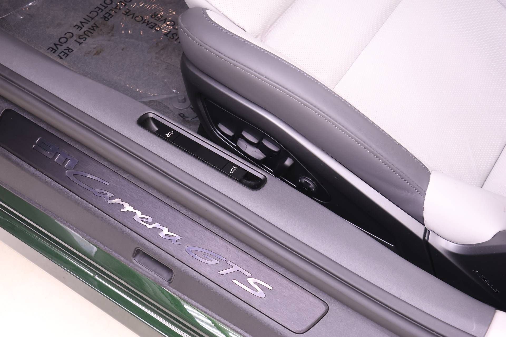 Used 2026 Porsche 911 Carrera GTS RWD image 22
