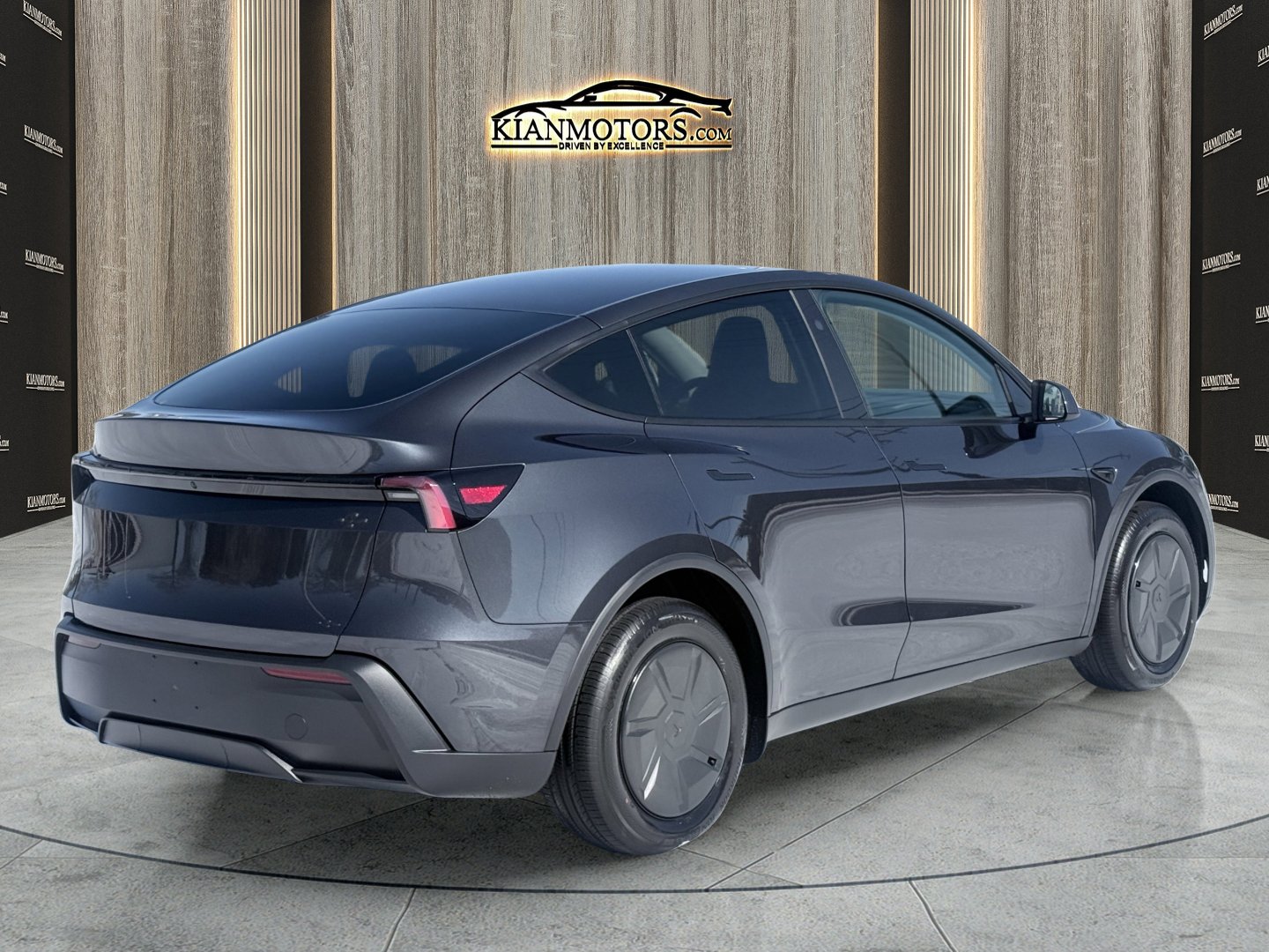 Used 2026 Tesla Model Y 2WD image 12