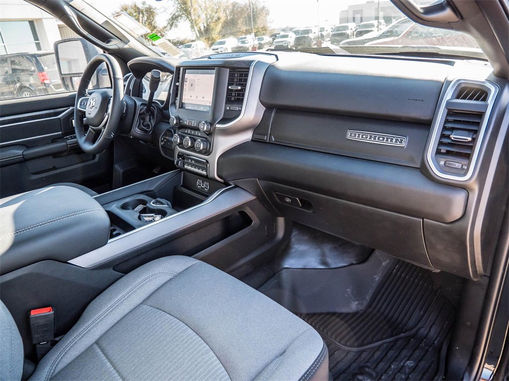 Used 2024 RAM 2500 Big Horn w/ Safety Group image 17