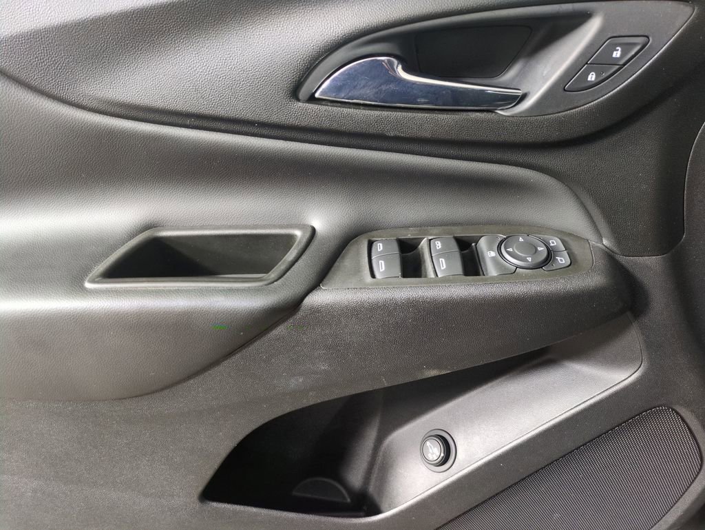 Used 2020 Chevrolet Equinox LT image 14