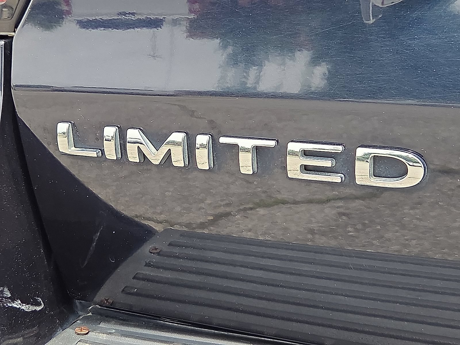 Used 2021 Ford Expedition Limited AWD/4WD image 9