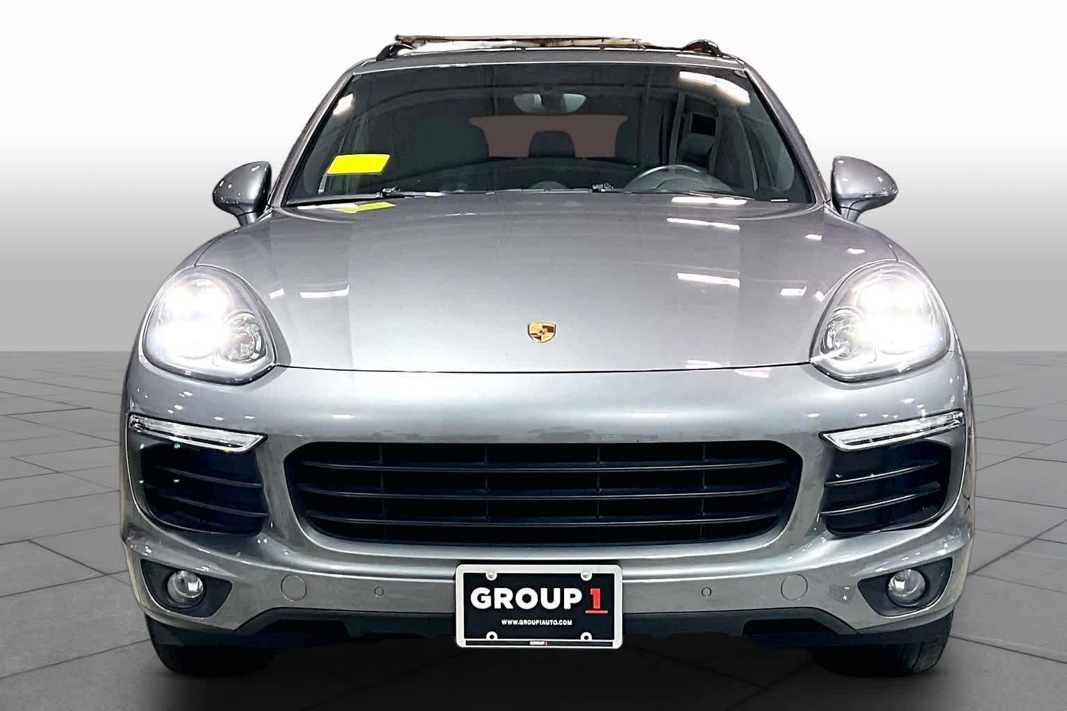 Used 2016 Porsche Cayenne AWD/4WD image 4