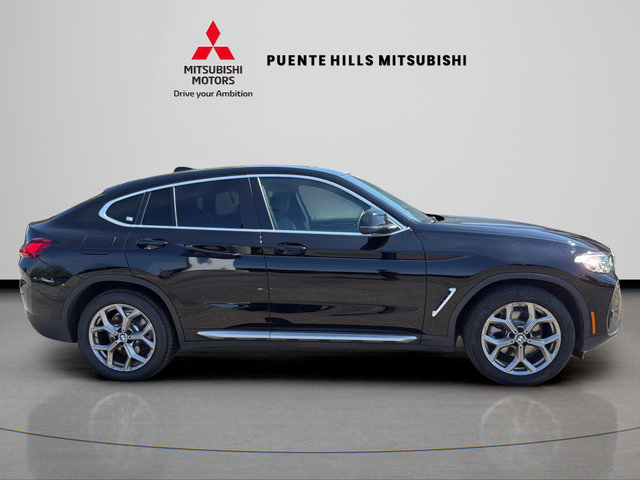 Used 2022 BMW X4 xDrive30i AWD/4WD image 4