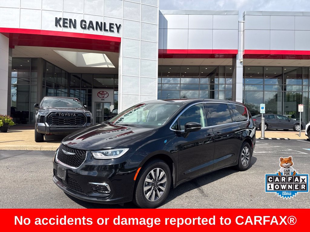 Used 2024 Chrysler Pacifica Limited