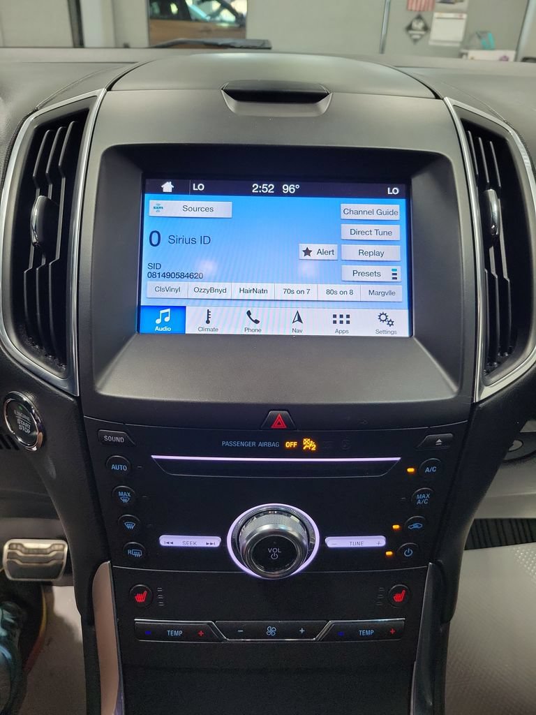 Used 2019 Ford Edge ST AWD/4WD image 4