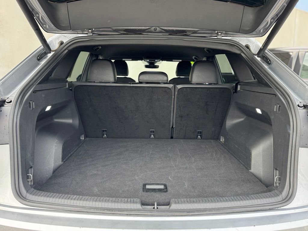 Used 2024 Volkswagen Atlas Cross Sport SE image 24