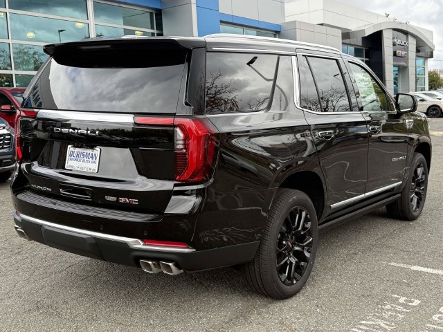 New 2026 GMC Yukon Denali w/ Denali Reserve Package AWD/4WD image 2