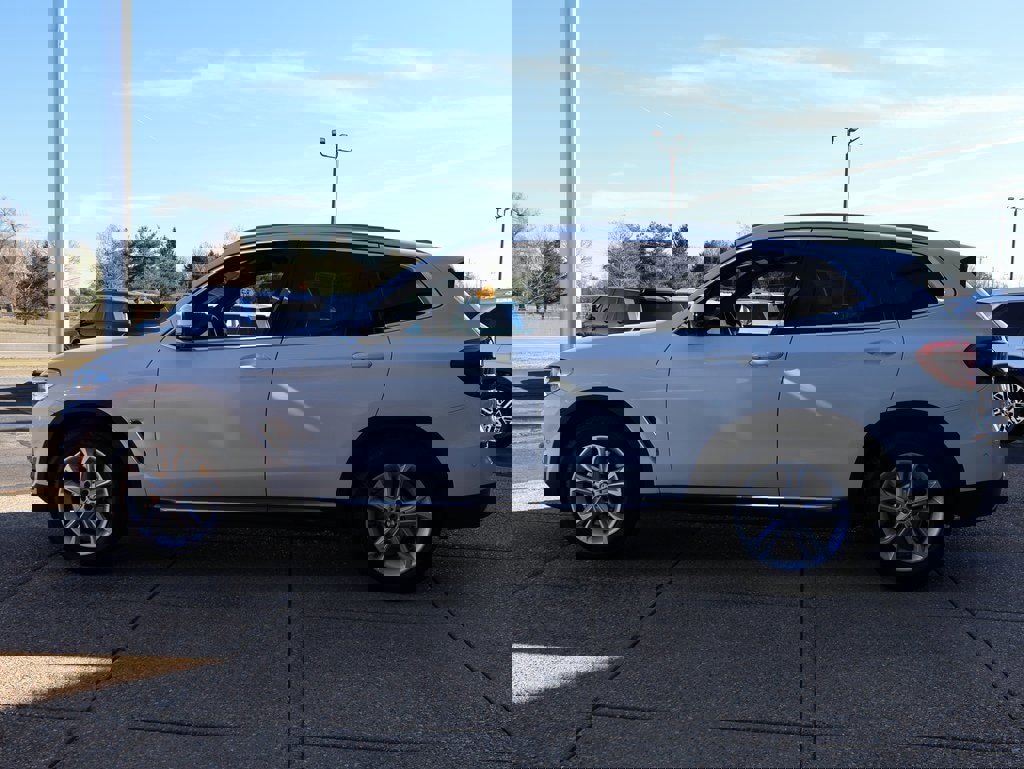 Used 2020 BMW X3 xDrive30i w/ Premium Package image 3