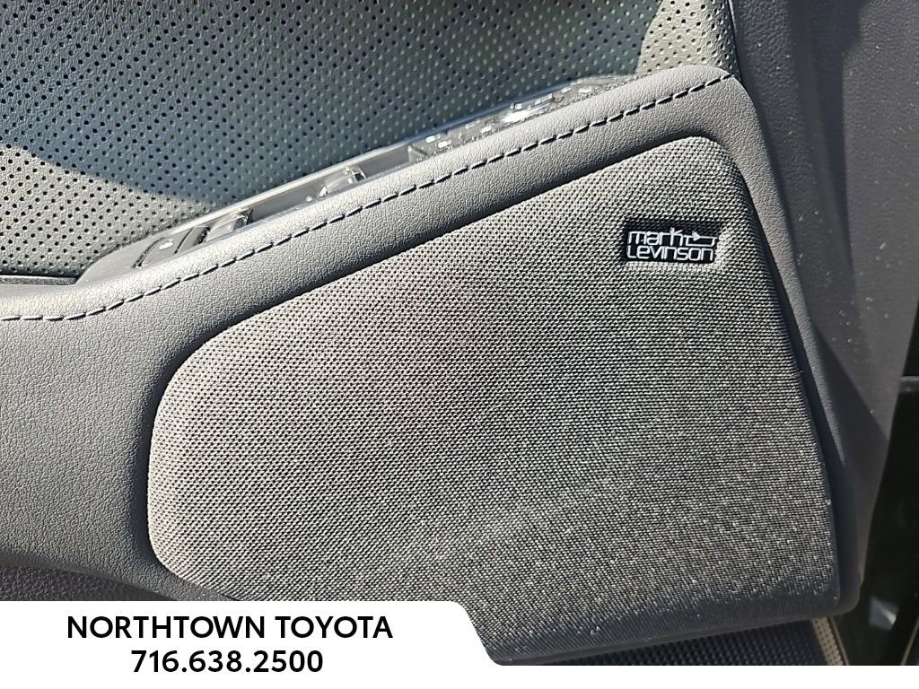 Used 2024 Lexus GX 550 image 29