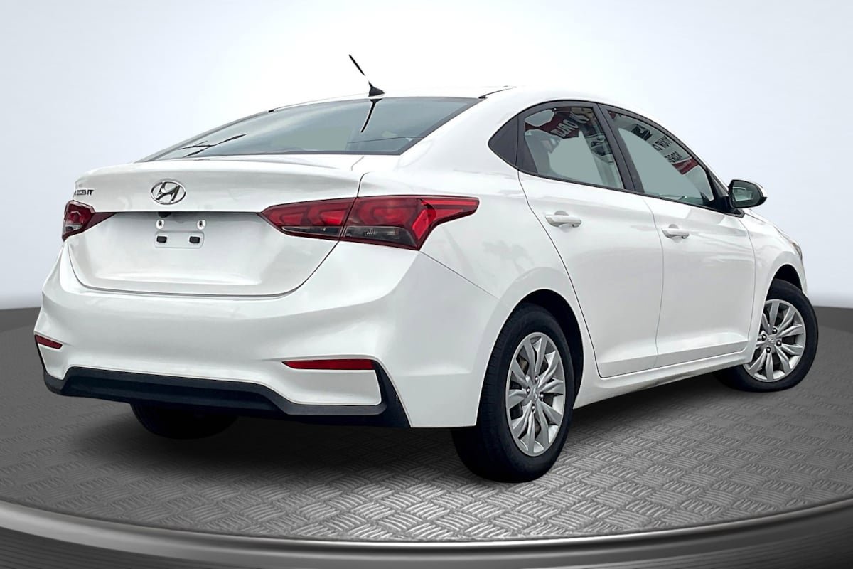 Used 2021 Hyundai Accent SE image 13