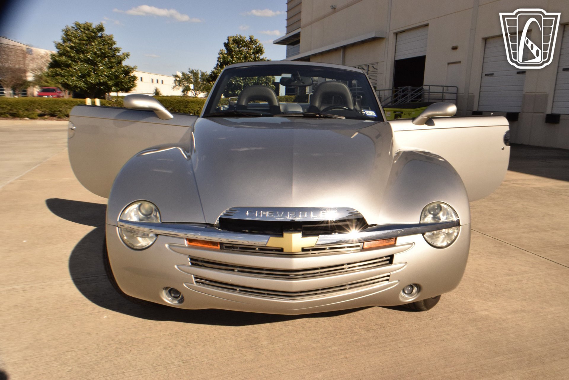 Used 2006 Chevrolet SSR w/ Preferred Equipment Group RWD image 6