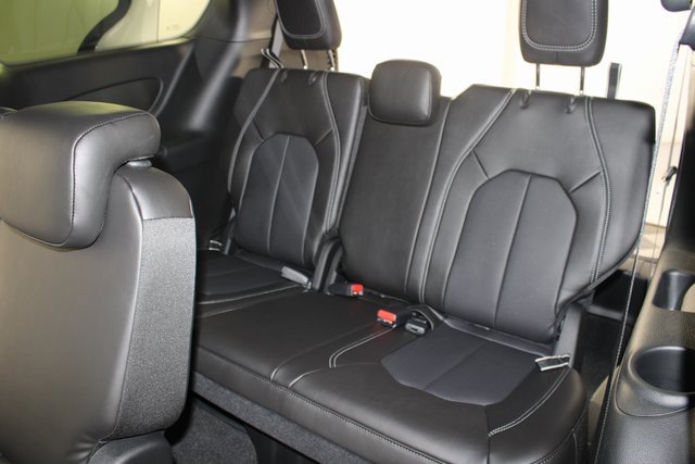 New 2026 Chrysler Pacifica Select image 19
