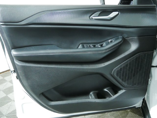 Certified 2023 Jeep Grand Cherokee Altitude AWD/4WD image 18