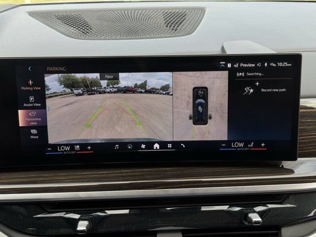 Used 2025 BMW X7 xDrive40i w/ Premium Package AWD/4WD image 18