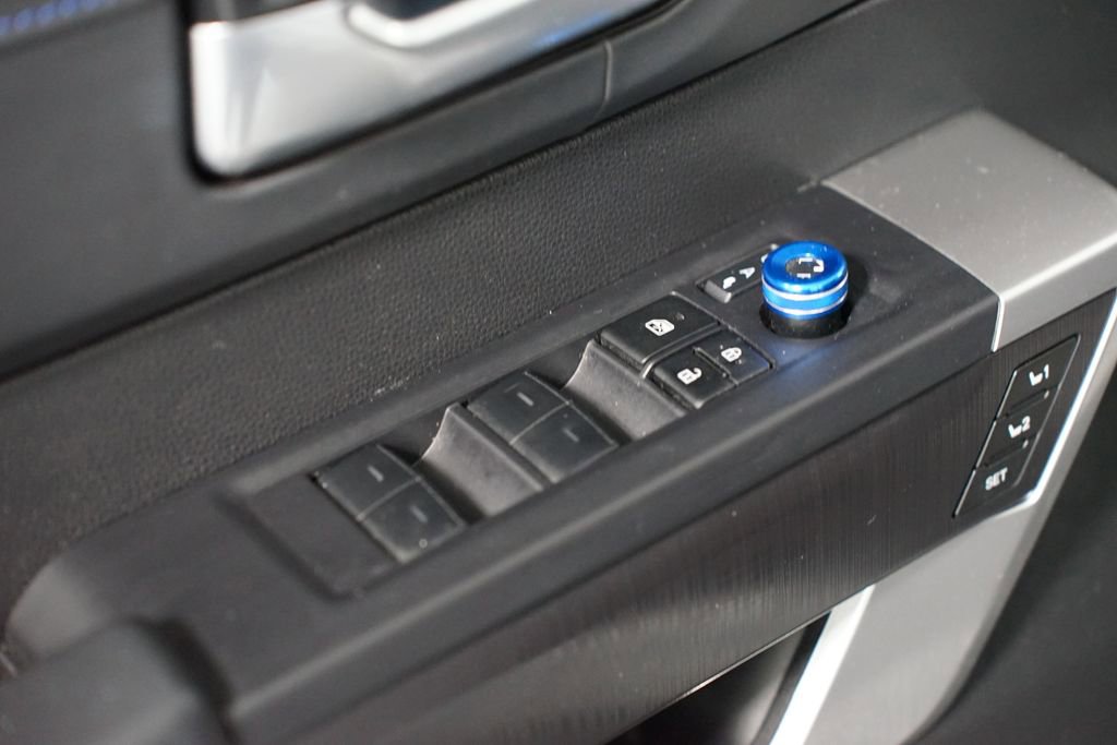 Used 2023 Toyota Tundra Platinum image 34