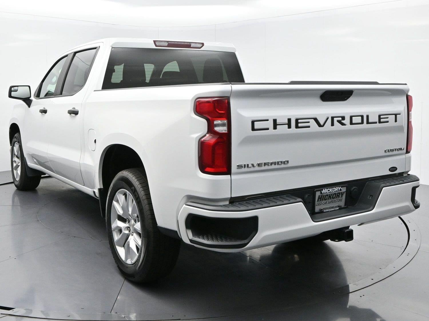 Used 2022 Chevrolet Silverado 1500 Custom w/ Safety Confidence Package RWD image 5