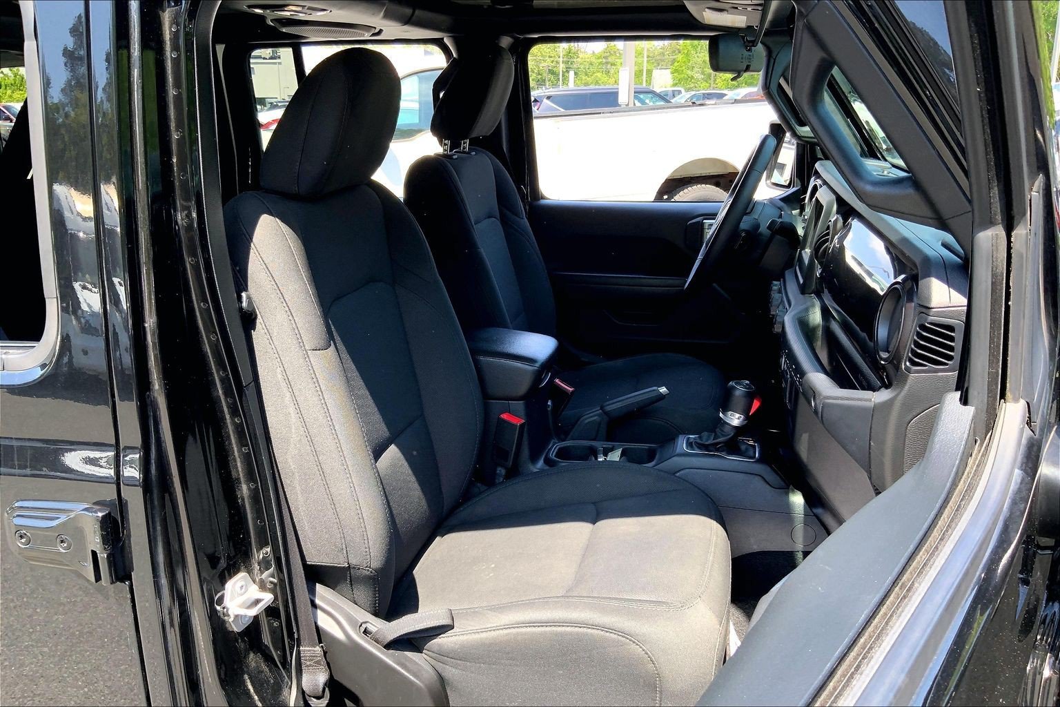 Used 2019 Jeep Wrangler Unlimited Sport AWD/4WD image 10