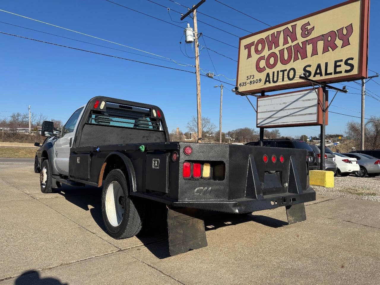 Used 2015 Ford F550 4X4 2dr Regular Cab 140.8 200. image 8
