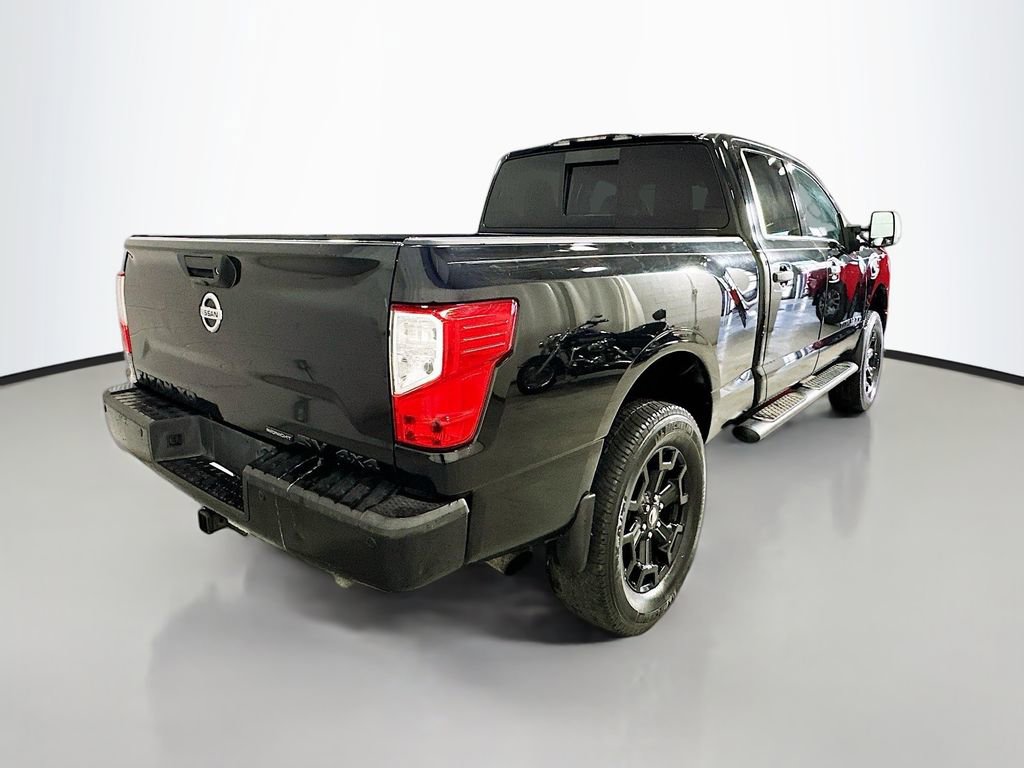 Used 2018 Nissan Titan SV w/ SV Convenience Package AWD/4WD image 7