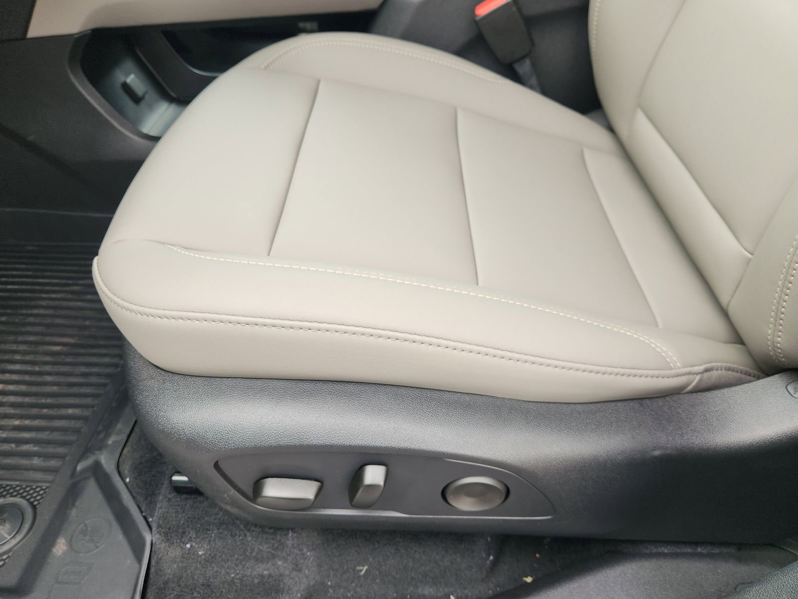 New 2026 GMC Acadia Elevation w/ Elevation Premium Package image 28