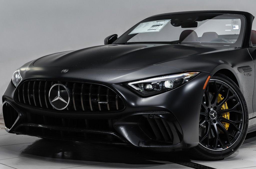 New 2026 Mercedes-Benz SL 63 AMG 4MATIC image 2