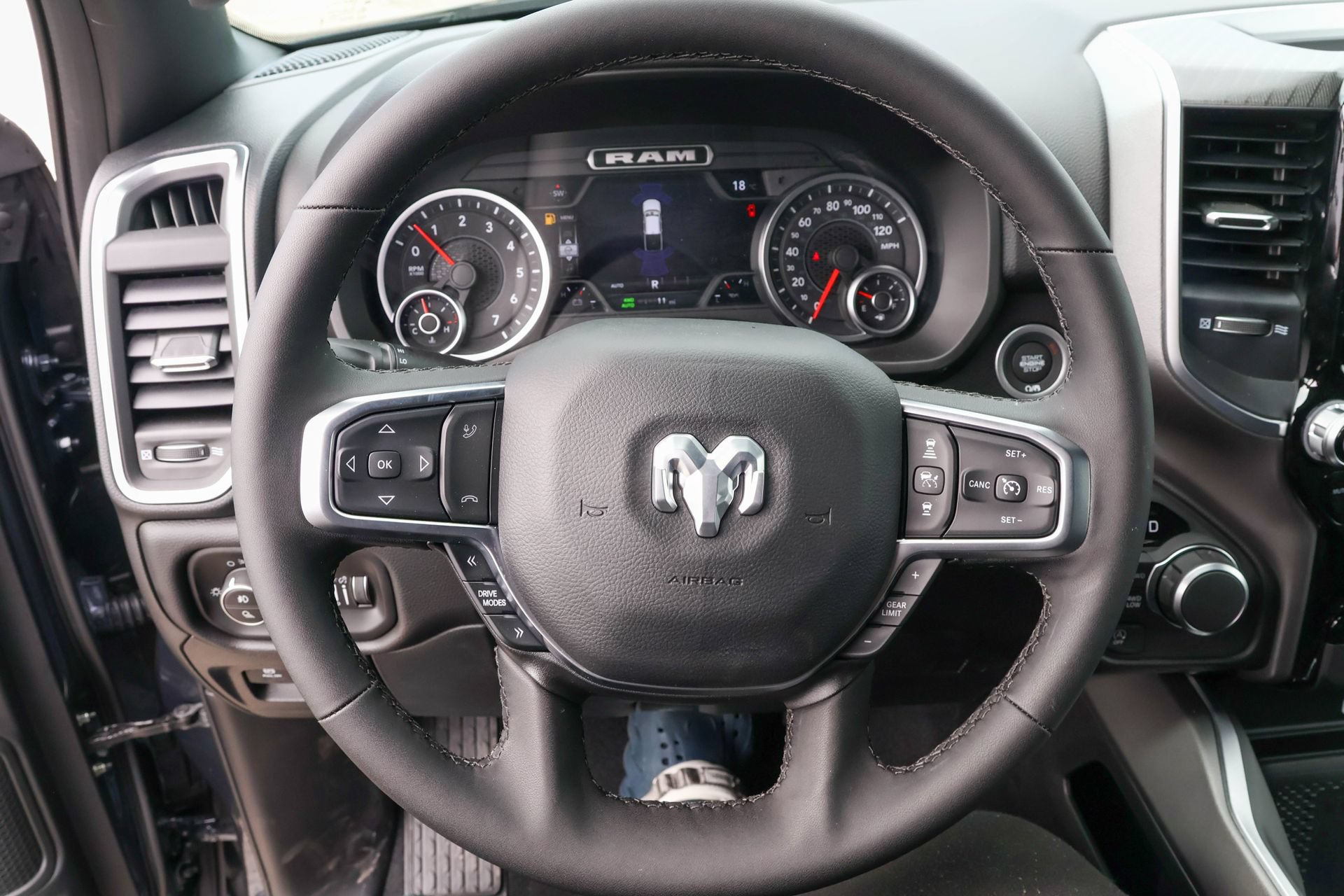 New 2026 RAM 1500 Big Horn AWD/4WD image 25