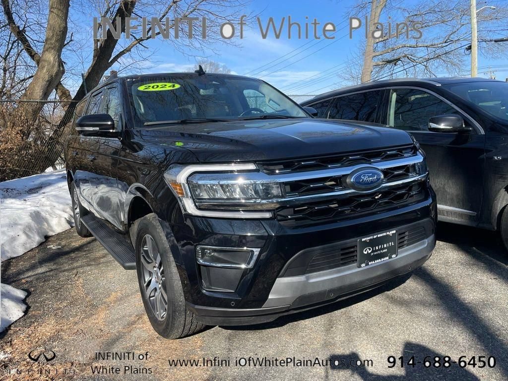 Used 2024 Ford Expedition Max Limited AWD/4WD image 3
