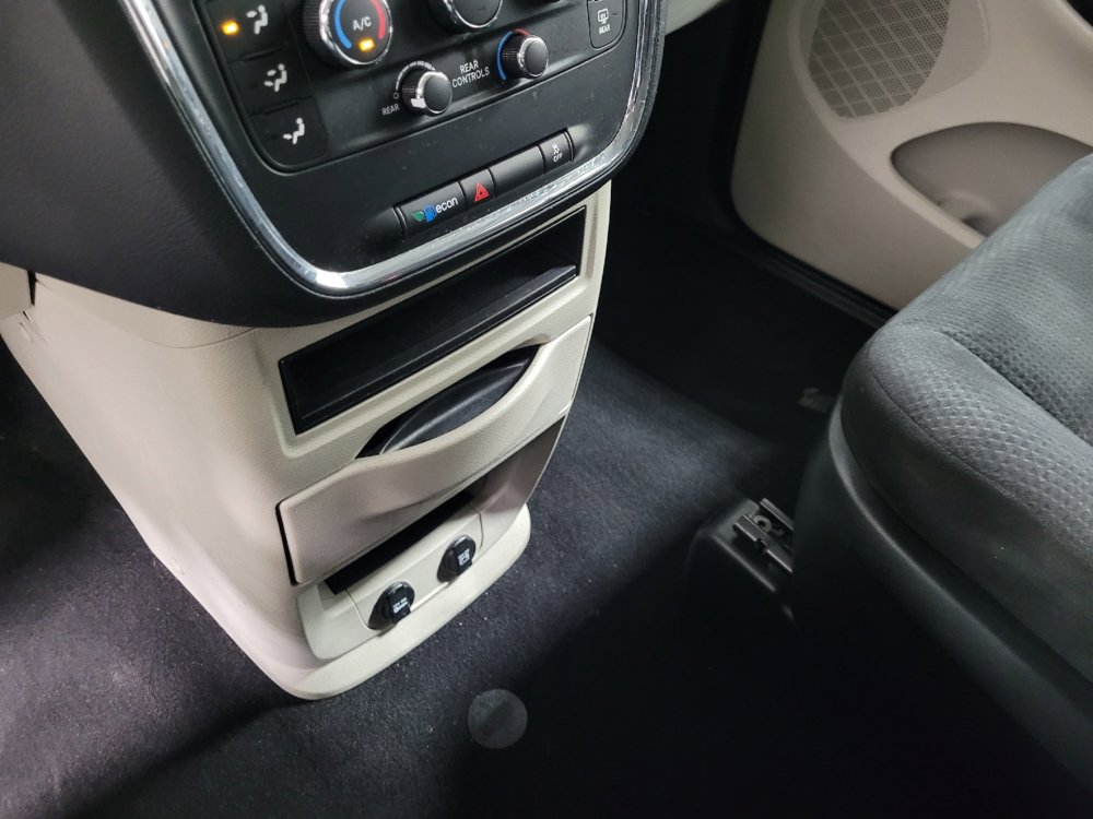 Used 2017 Dodge Grand Caravan SE w/ Power Window Group FWD image 26