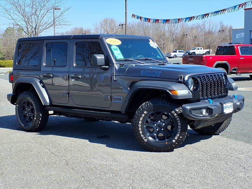 Used 2023 Jeep Wrangler Unlimited w/ Cold Weather Group AWD/4WD image 2