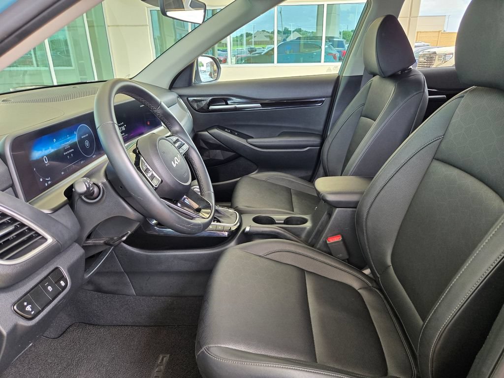 Used 2026 Kia Seltos EX FWD image 9
