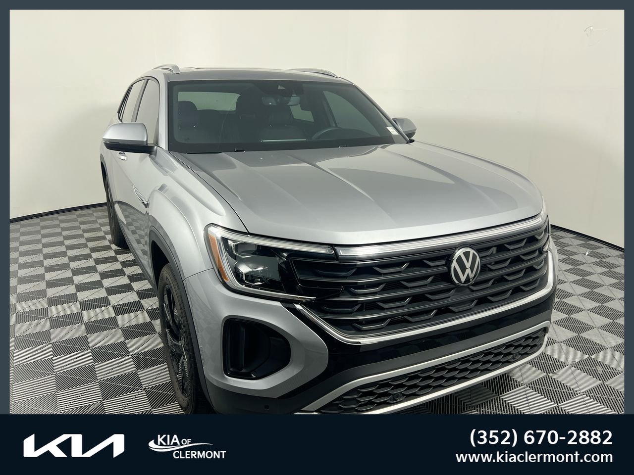 Used 2025 Volkswagen Atlas Cross Sport SE