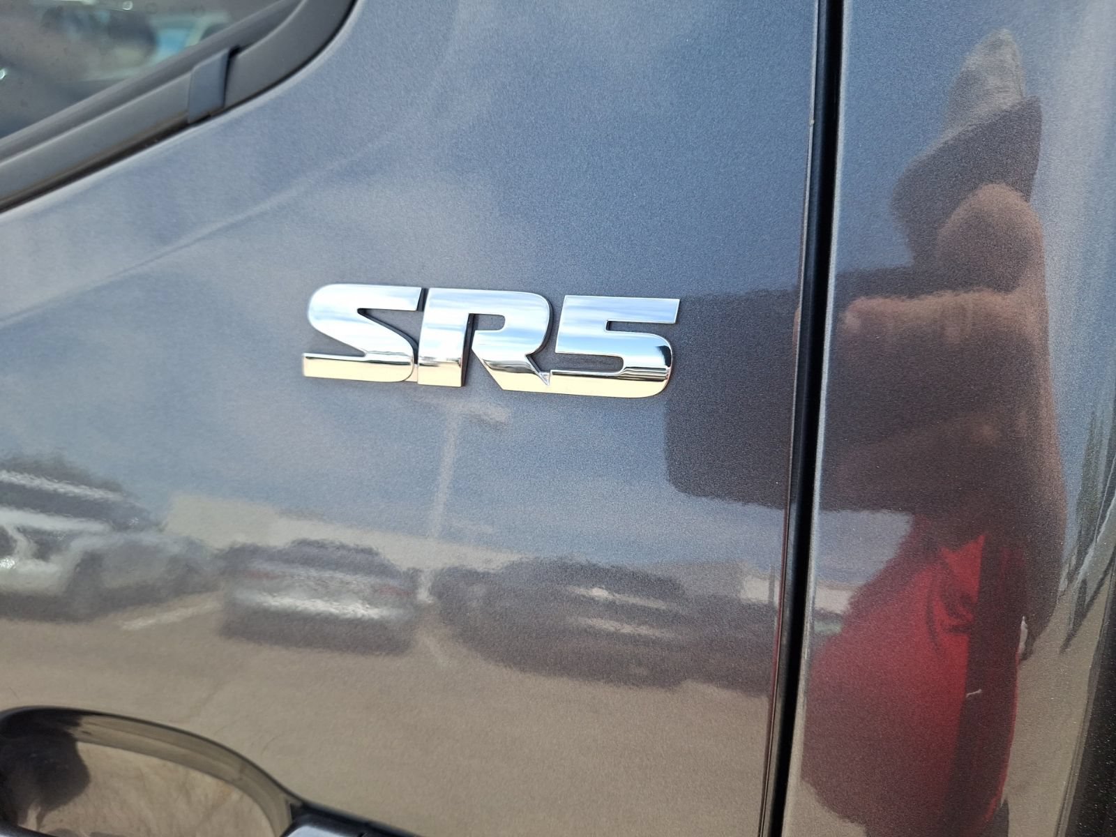 Used 2023 Toyota Tacoma SR5 RWD image 13