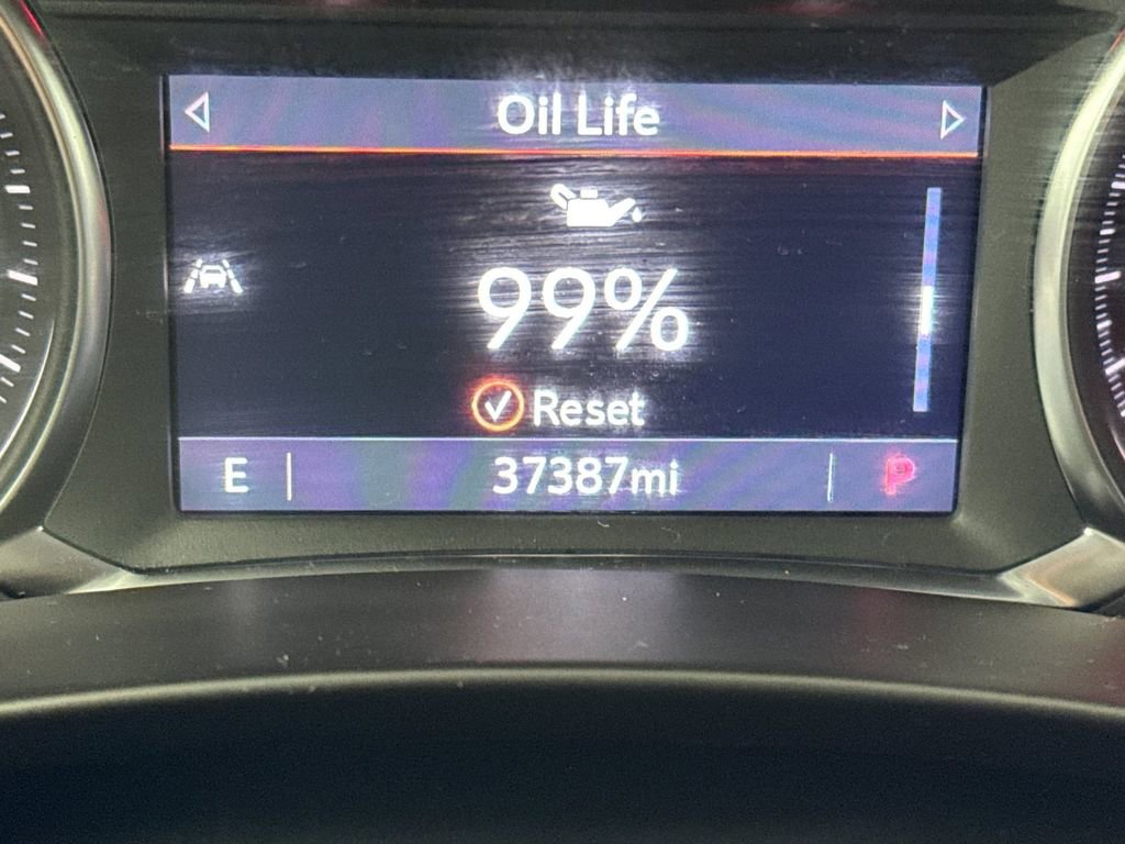 Used 2024 GMC Terrain SLT image 26