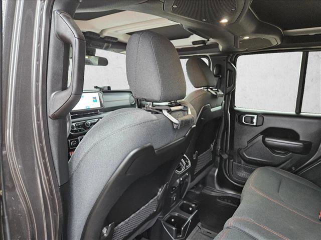 Used 2024 Jeep Wrangler Rubicon w/ Safety Group image 23