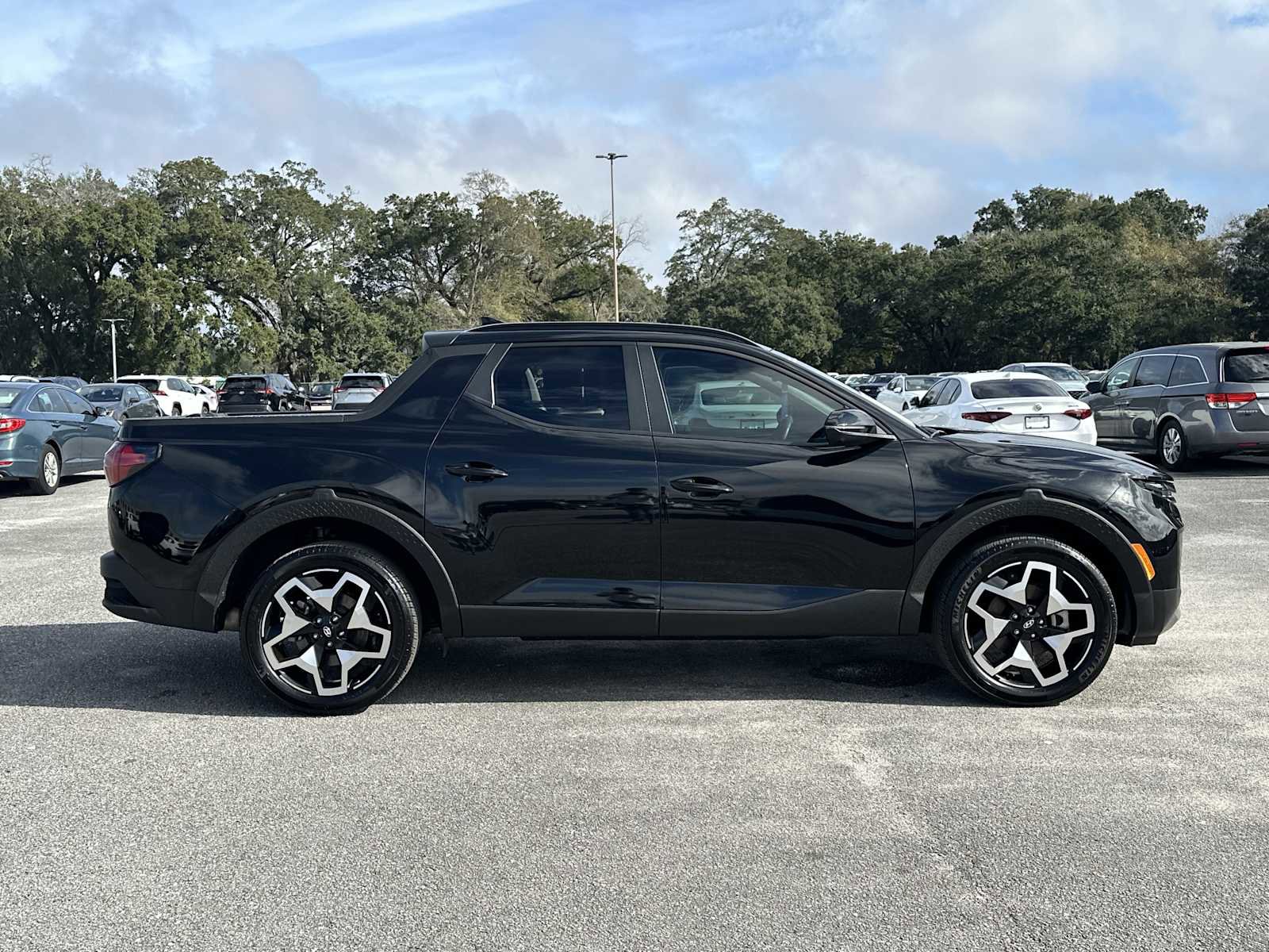 Used 2024 Hyundai Santa Cruz Limited image 10