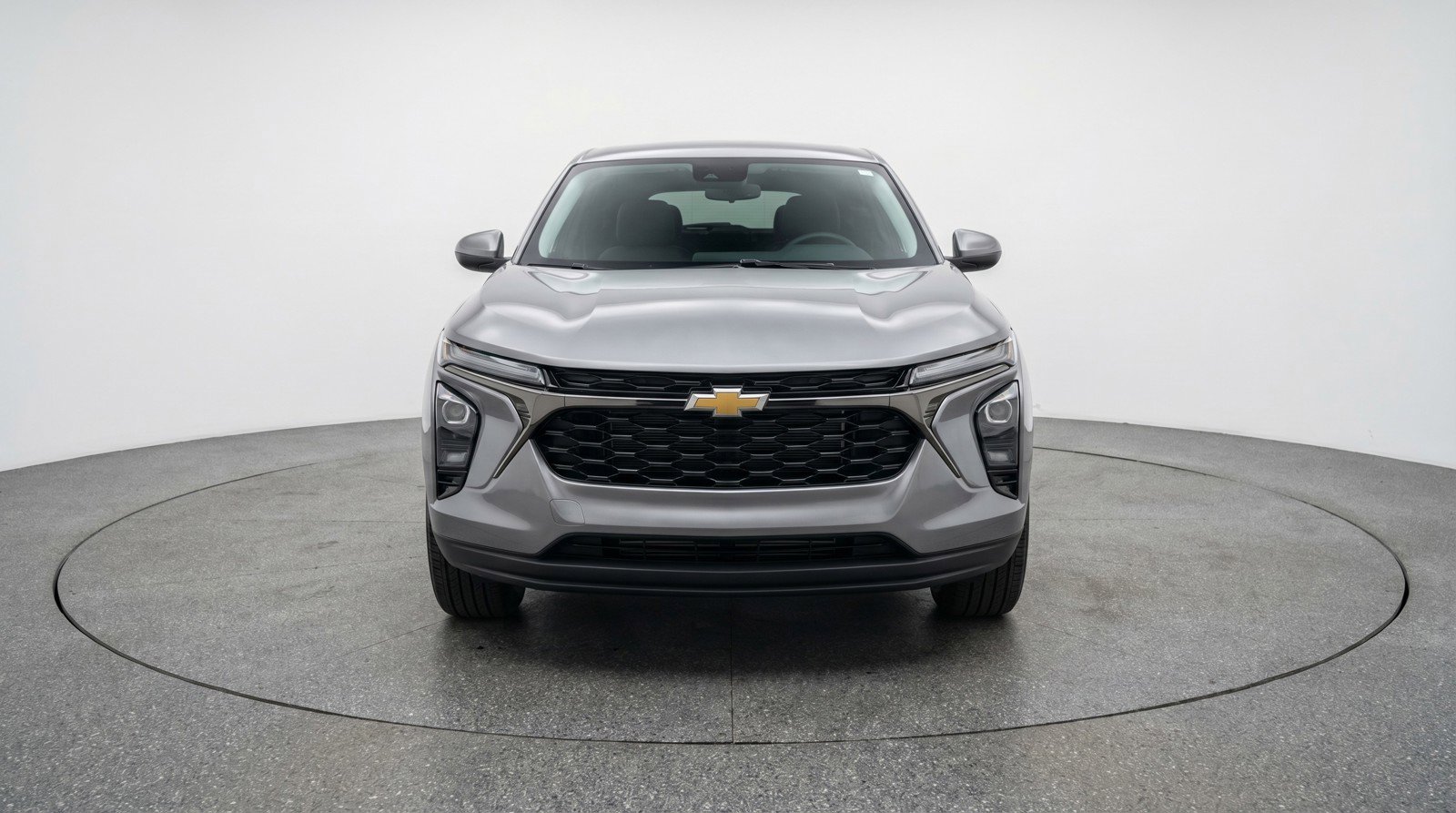 Used 2025 Chevrolet Blazer LT FWD image 2