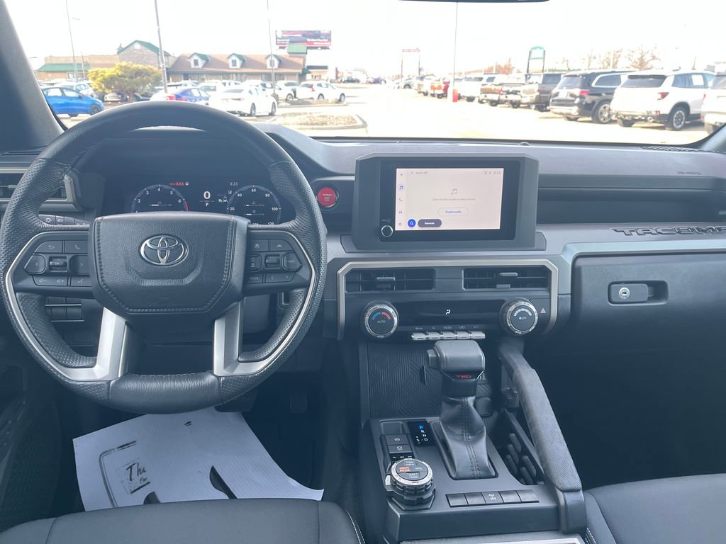 Used 2024 Toyota Tacoma TRD Off-Road image 13