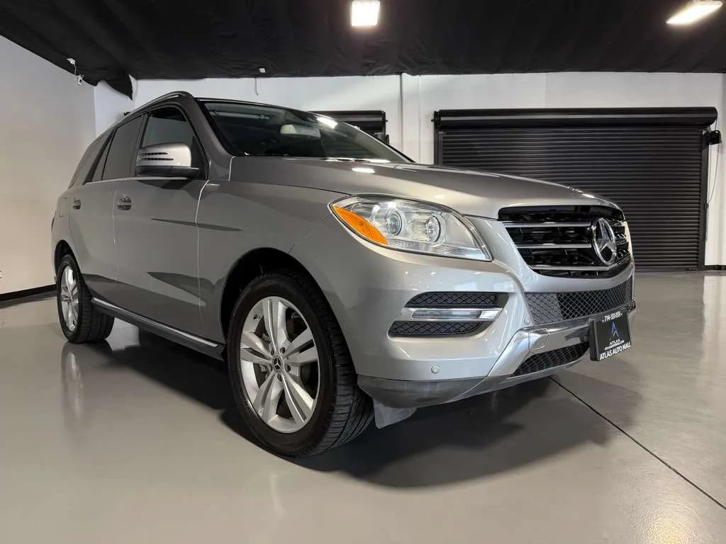Used 2013 Mercedes-Benz ML 350 BlueTEC 4MATIC image 3