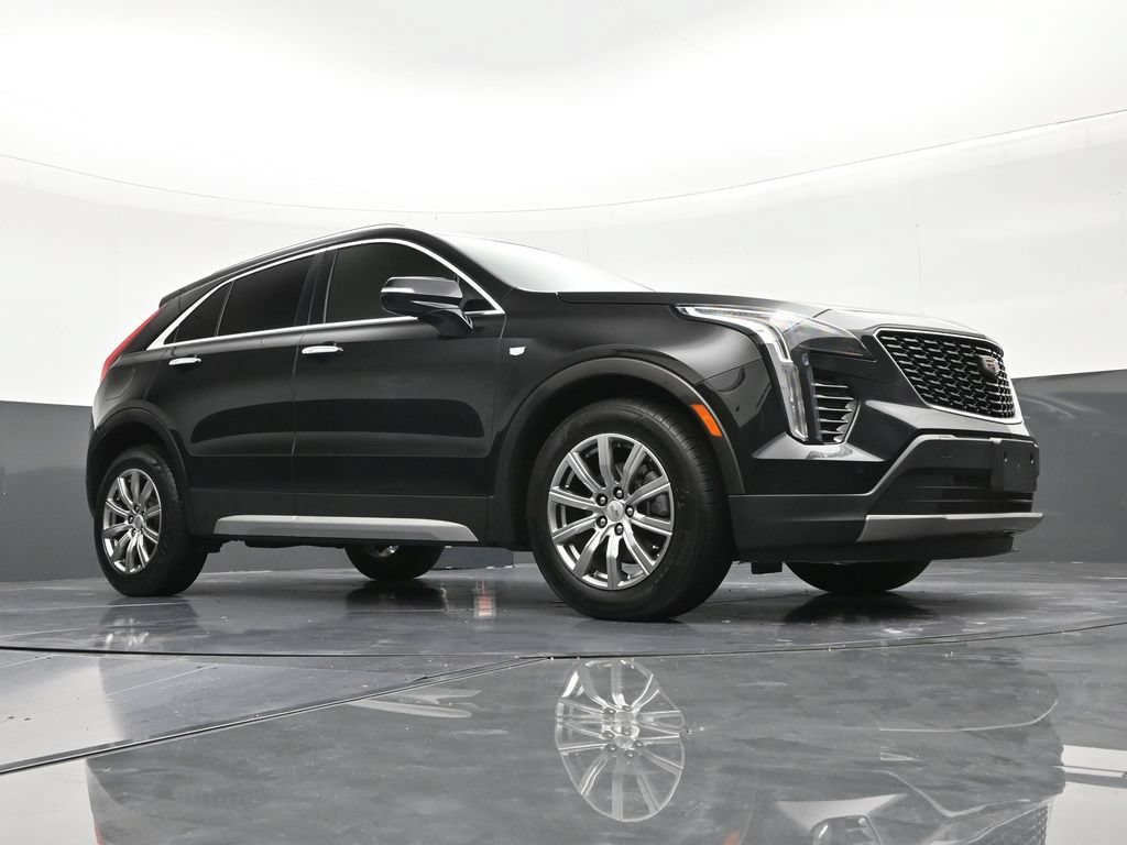 Used 2022 Cadillac XT4 Premium Luxury w/ Safety Alert Package AWD/4WD image 26