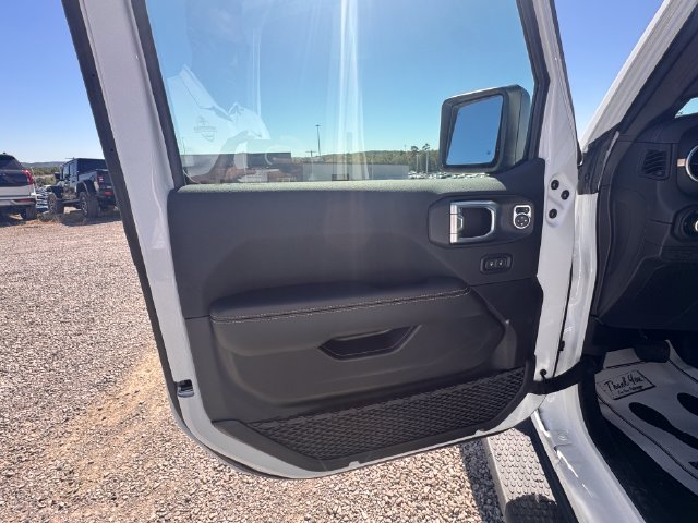 New 2027 Jeep Wrangler Unlimited Sahara AWD/4WD image 22