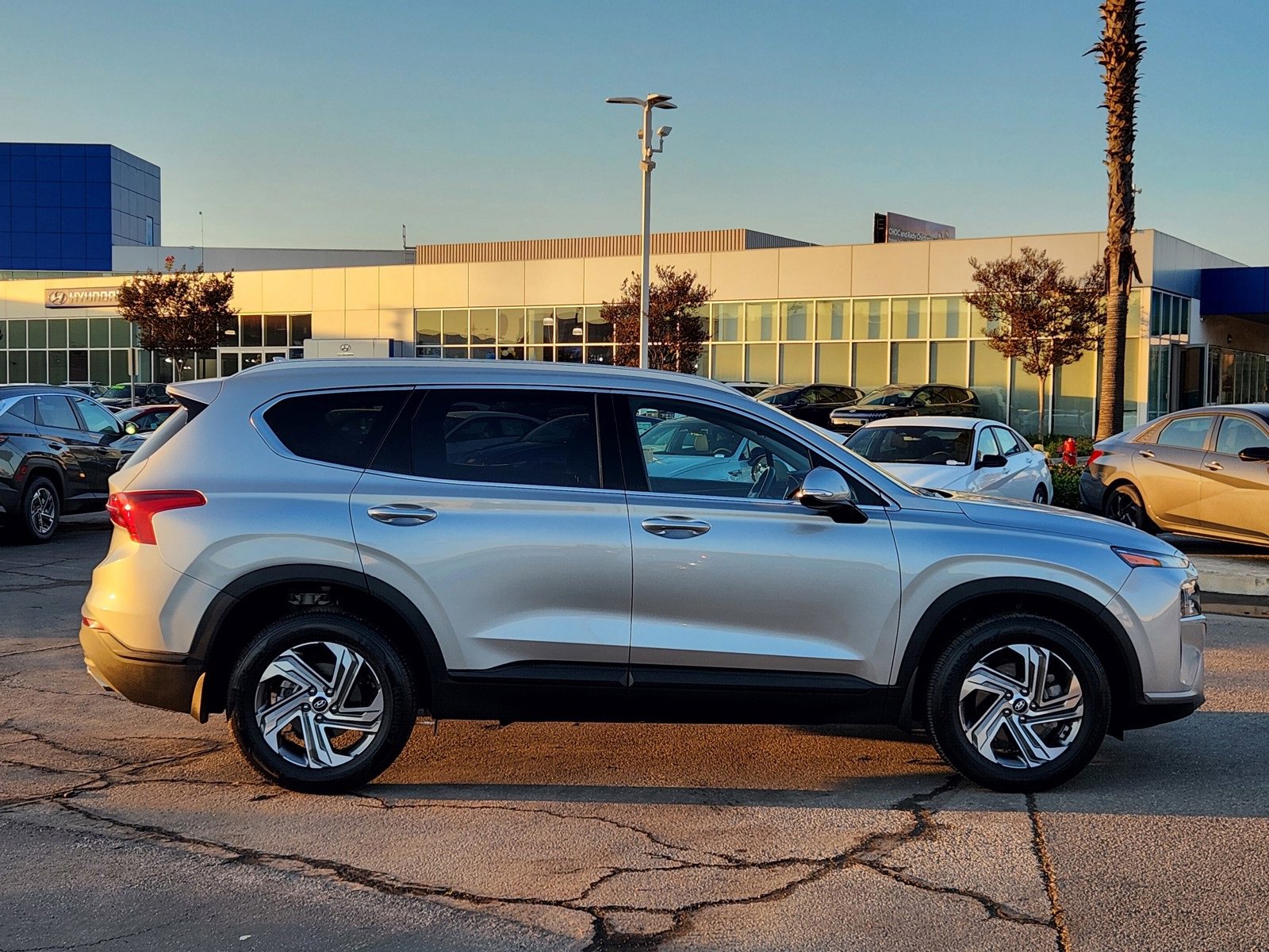 Used 2023 Hyundai Santa Fe SEL image 8