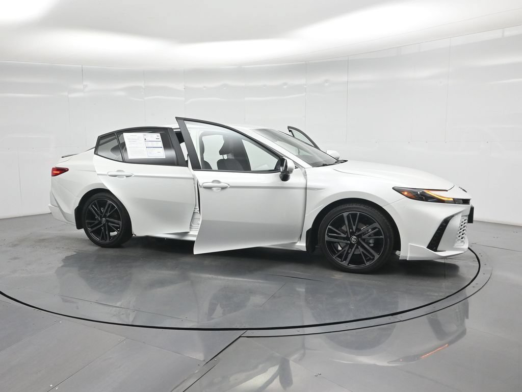 Used 2026 Toyota Camry XSE FWD image 32