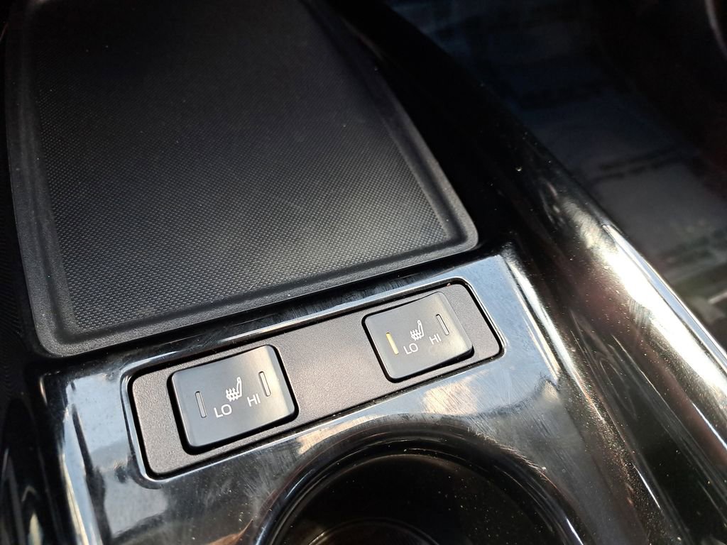 Used 2022 Toyota Prius Prime LE image 26