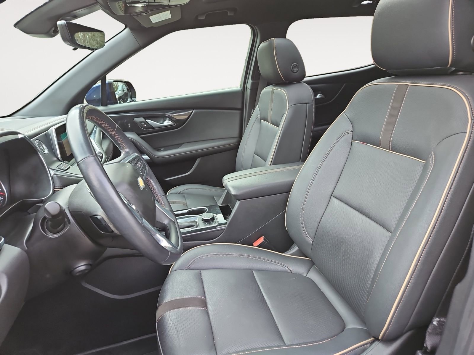 Used 2022 Chevrolet Blazer Premier w/ Enhanced Convenience Package image 9