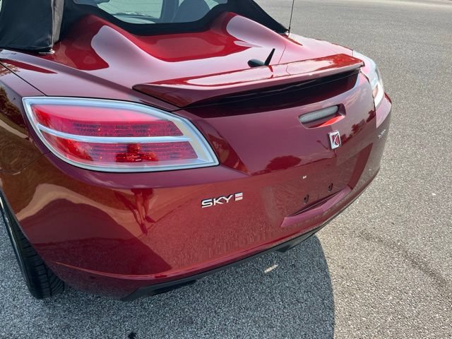Used 2009 Saturn Sky Red Line RWD image 16