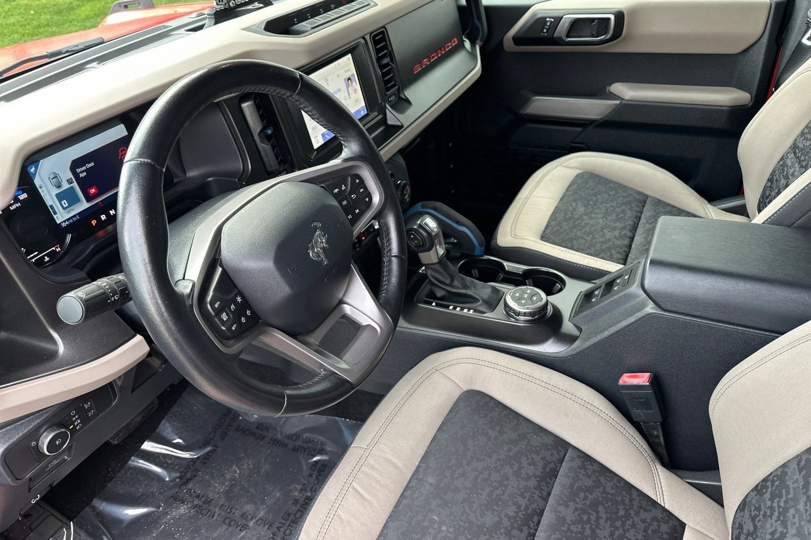 Used 2022 Ford Bronco Wildtrak image 7