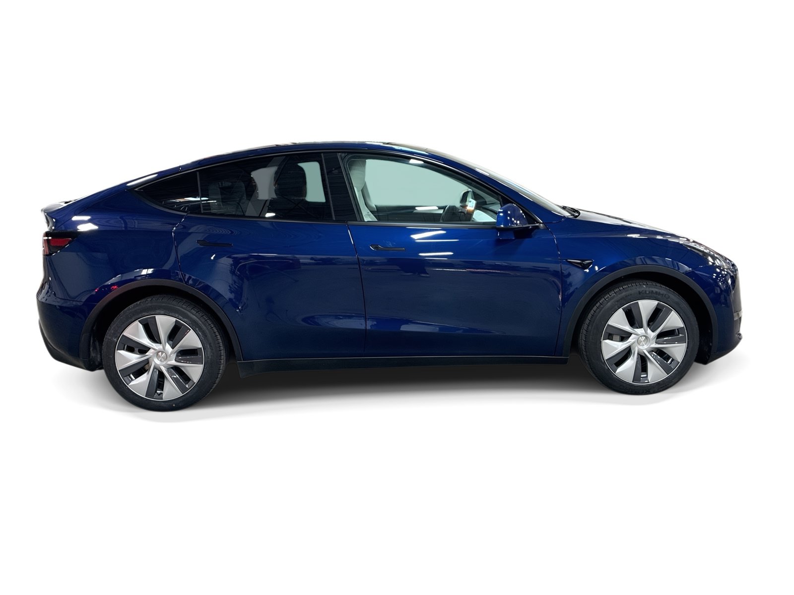 Certified 2023 Tesla Model Y Long Range AWD/4WD image 7