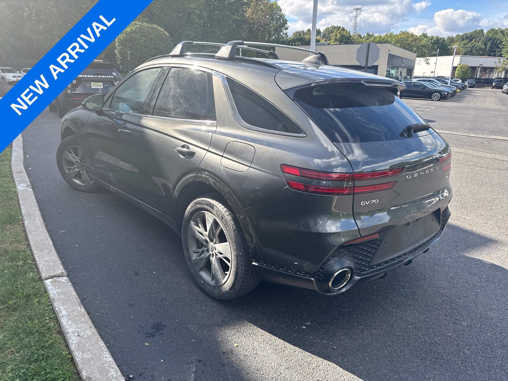 Used 2025 Genesis GV70 3.5T Sport AWD/4WD image 4