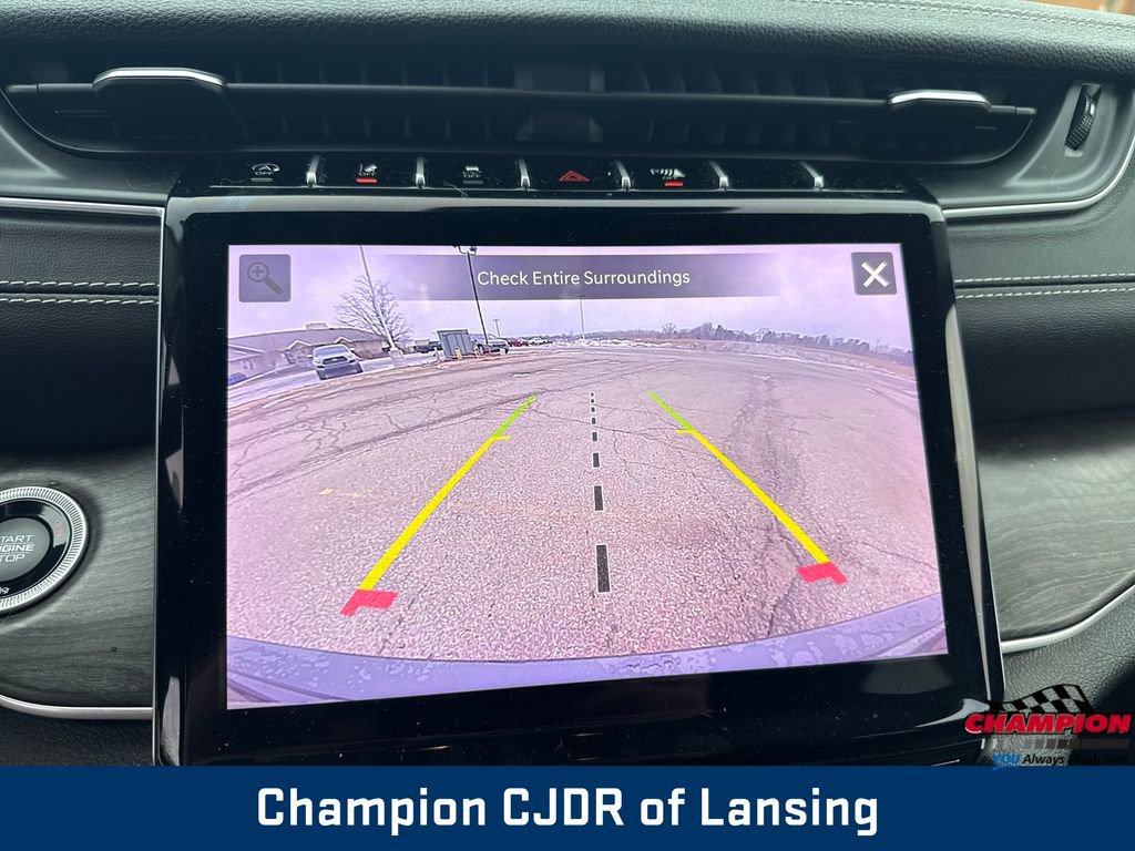 Used 2022 Jeep Grand Cherokee Limited image 23