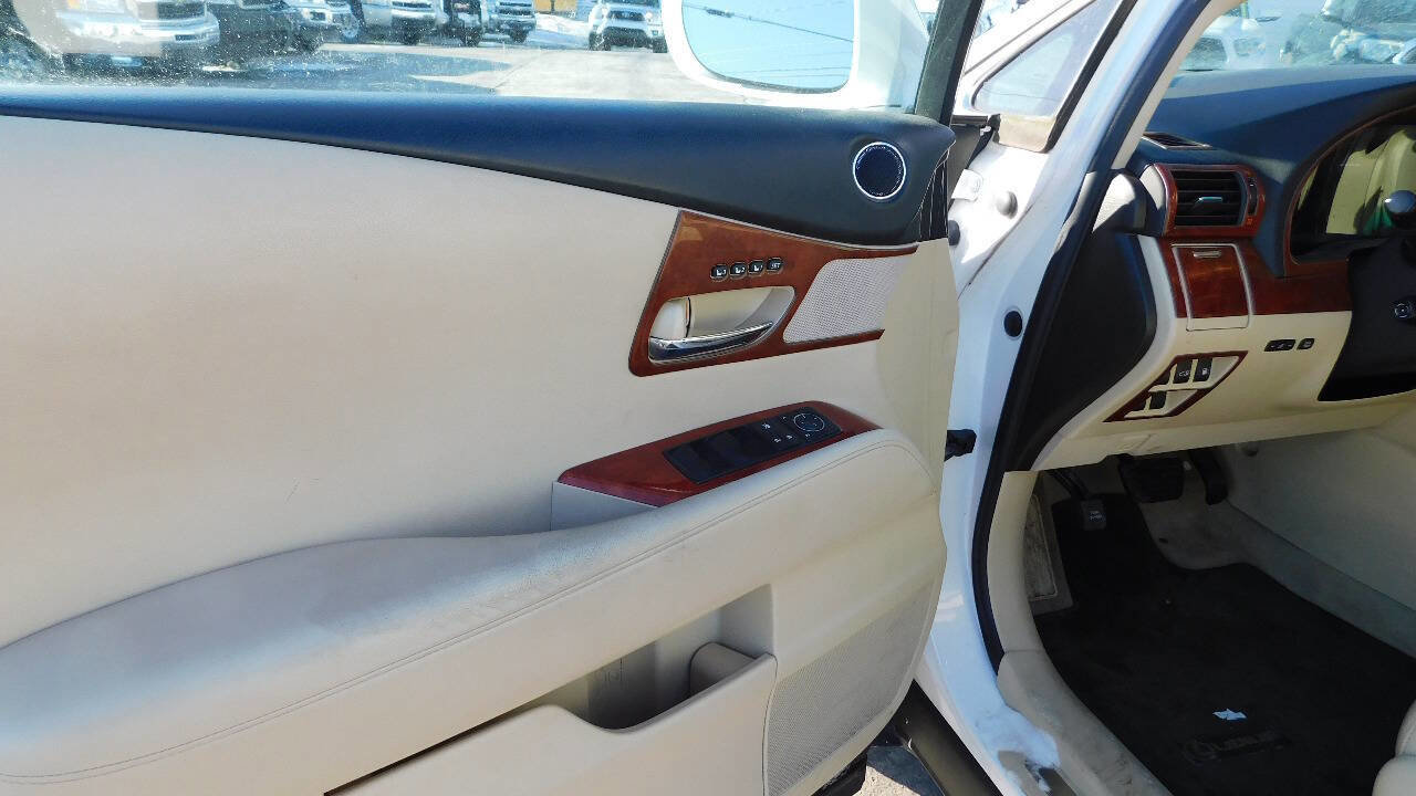 Used 2011 Lexus RX 350 AWD w/ Premium Pkg image 19